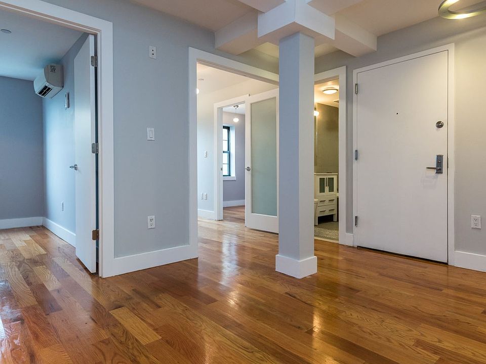 012_100_starr_street_4b-9