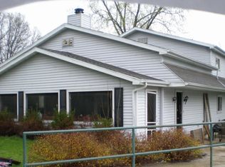 N1480 Fitch Rd, Genoa City, WI 53128