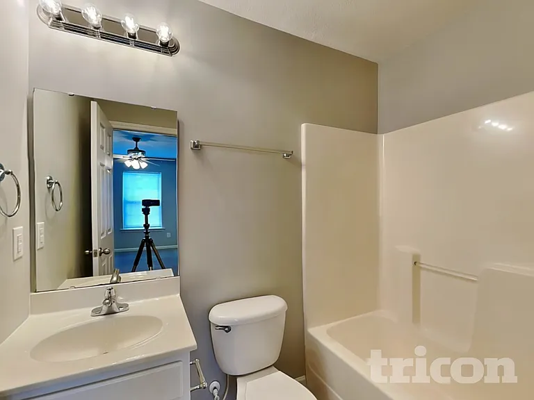 226 Blazer Dr — Photo 9