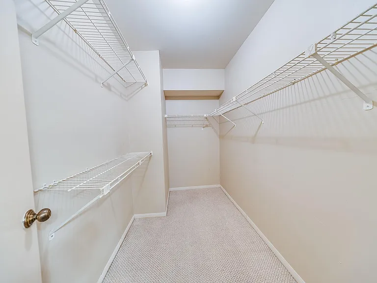 1018 Memorial Village Dr #124 — Photo 19
