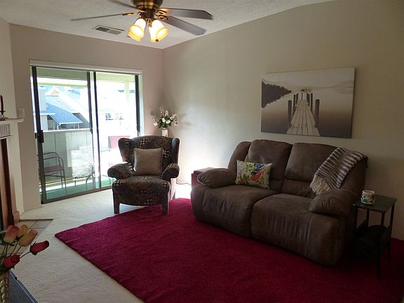 3rd image of 505 Oppenheimer Dr APT 318