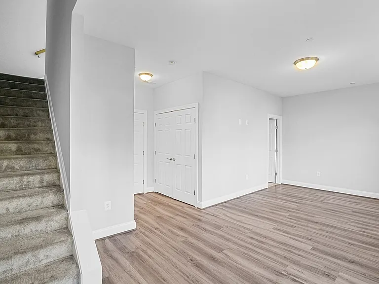 981 Rye Dr — Photo 26