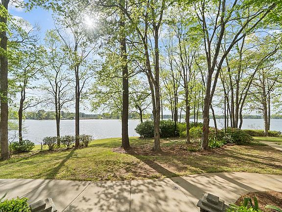 4th image of 390 David Williams Rd