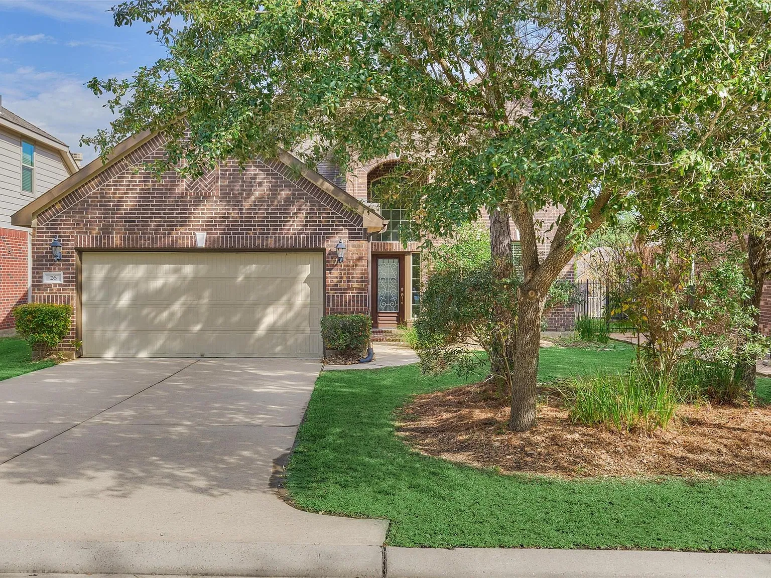 4 bed, 3.5 bath, 2630 sqft, $2,750 — Photo 2