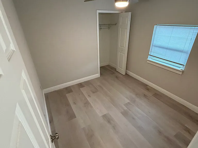 8409 Lynn Ave — Photo 17