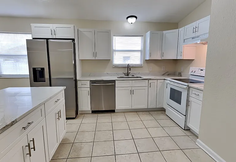 155 Plain View Dr #B — Photo 2