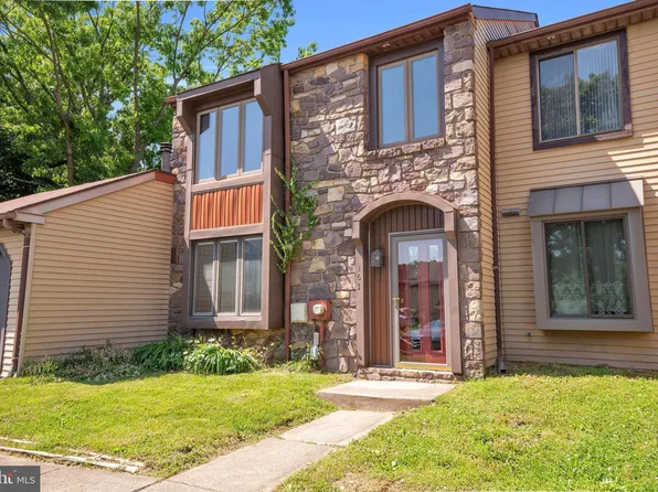 163 Windham Ct, Newtown, PA 18940