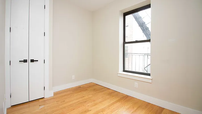 Rented by Nooklyn NYC LLC | media 22