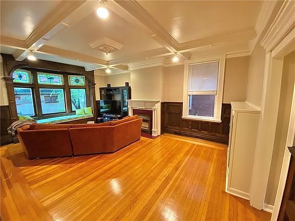 5th image of 826 N Euclid Ave