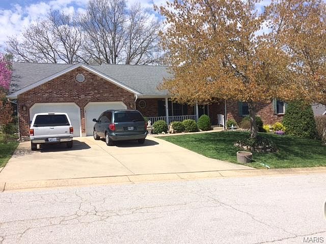 1st image of 9 Harmonie Dr