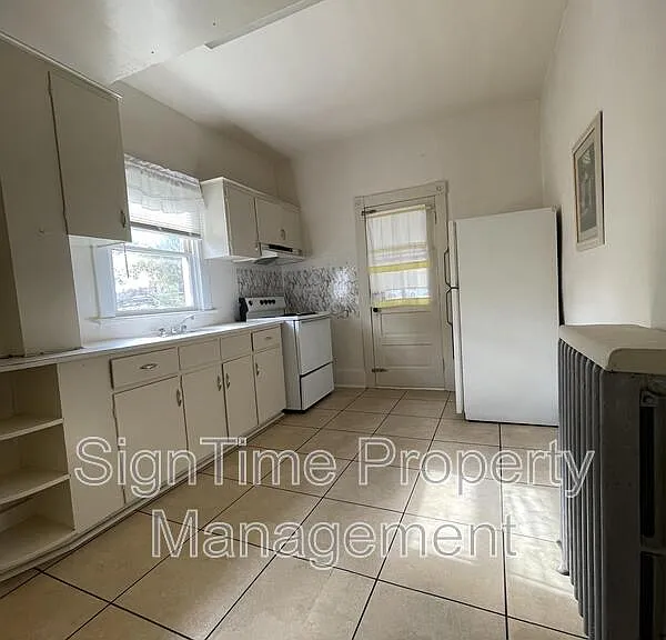 825 Hamilton Blvd #B — Photo 9