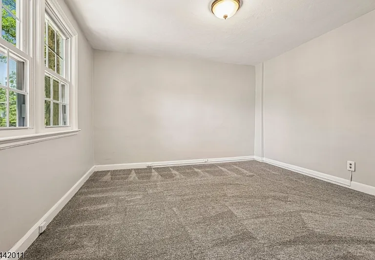 93 Centennial Ave — Photo 15
