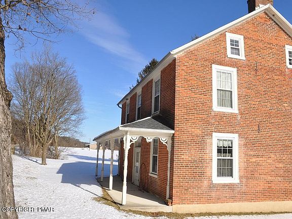 3rd image of 1642 Kunkletown Rd