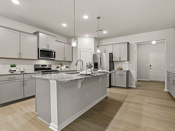 5th image of 563 Fosterton Cottage Way