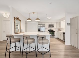 4900 Forest Ave APT 108, Downers Grove, IL 60515