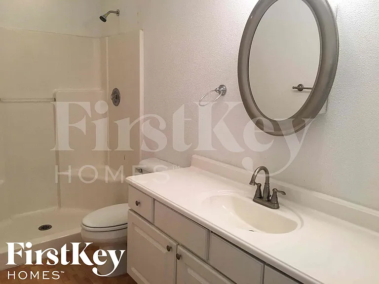 1011 Coatbridge Dr — Photo 7
