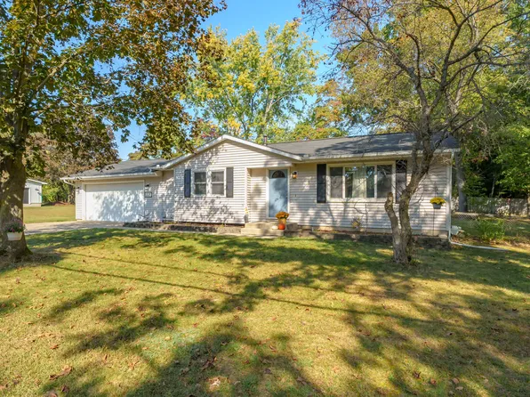 225 E Osterhout Ave, Portage, MI 49002