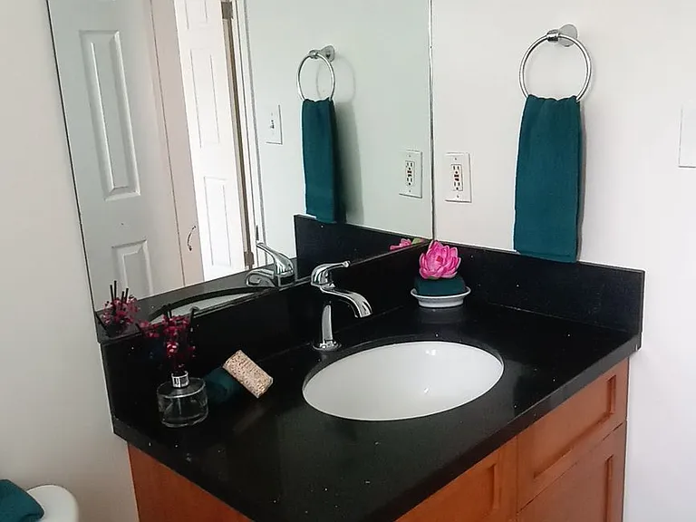 Keswick Court Apartments — Photo 35