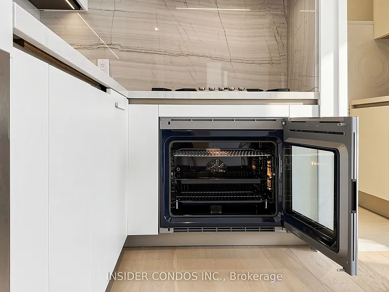 1315 Bay St #1703 — Photo 23