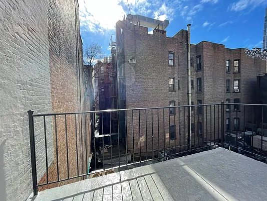 Rented by Oxford Property Group | media 9