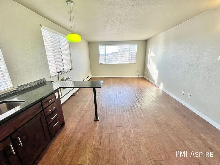 59 N Ogden St #10 — Photo 77