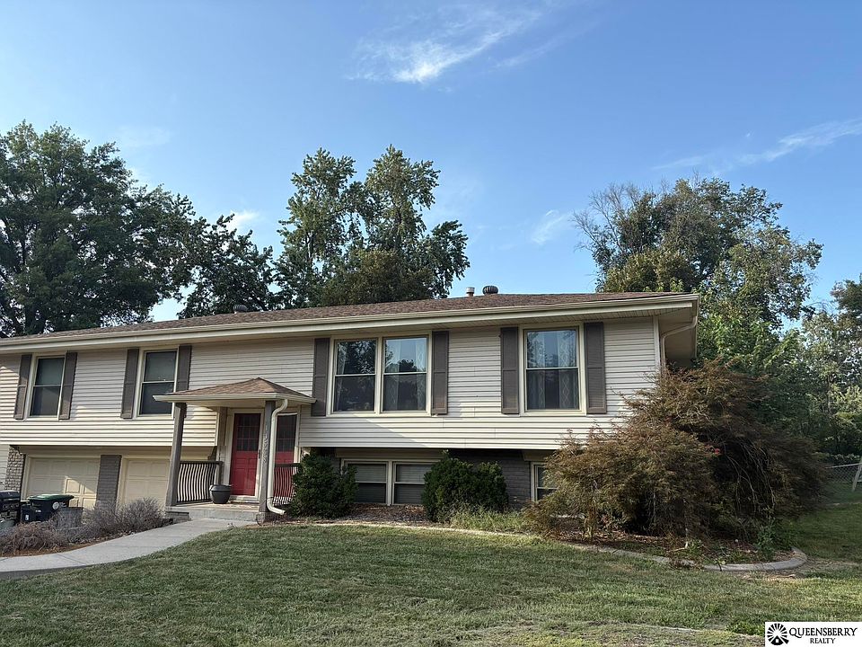 2nd image of 13568 Cedar St