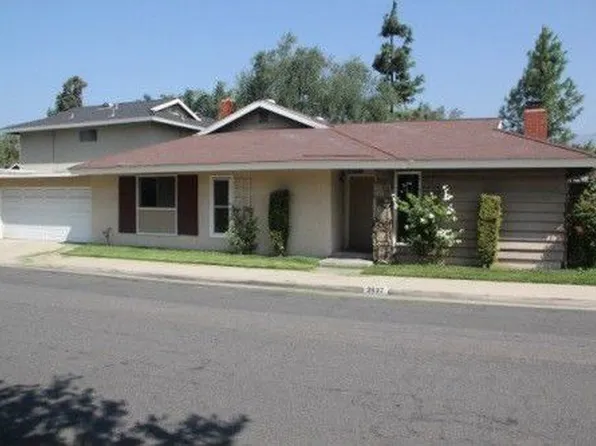 2537 College Ln, La Verne, CA 91750