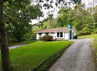 151 Spring Valley Rd, Evans City, PA 16033