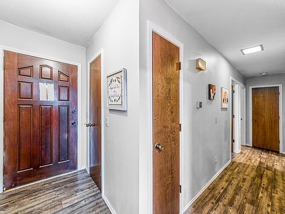 3rd image of 124 Mill Rd