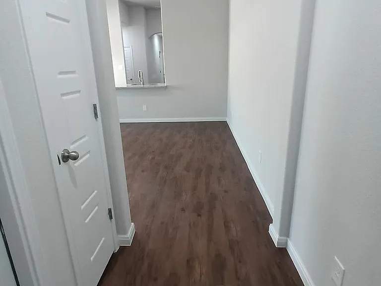 Welcome Home — Photo 2