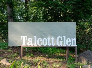 4 Talcott Gln UNIT D, Farmington, CT 06032