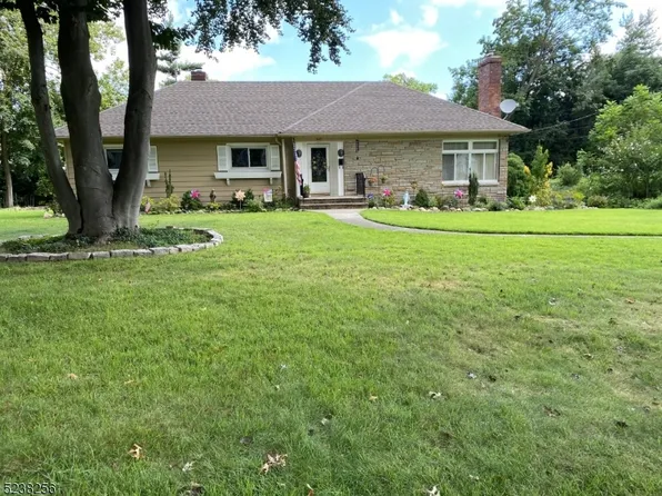 245 Rock Rd, Ridgewood Village, NJ 07450