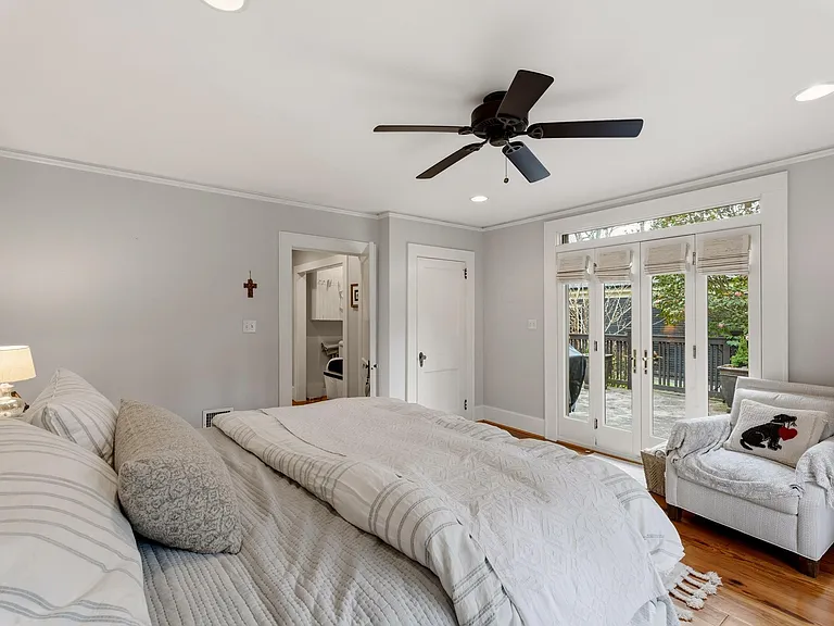 309 Randall St — Photo 23