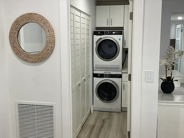 2870 NE 14th Street Cswy #108C — Photo 7
