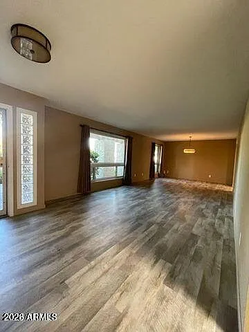 8430 N 80th Pl — Photo 2