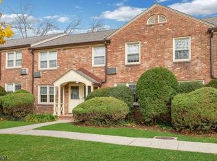 380 Main St Unit19, Chatham Boro, NJ 07928