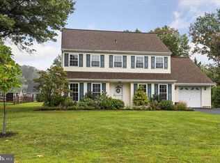 562 Coach Rd, Horsham, PA 19044