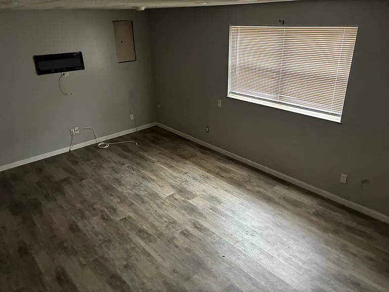 3214 Greenwood Ln — Photo 15