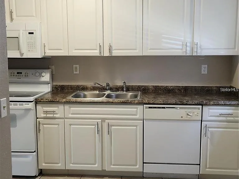 22630 Gage Loop #4 — Photo 3