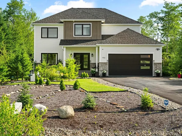 456 Magenta Dr, Middle Sackville, NS B4E 0M7