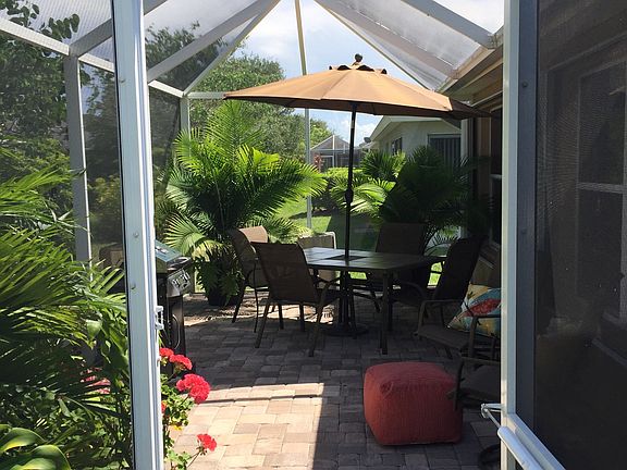 5th image of 7107 Broderick Dr