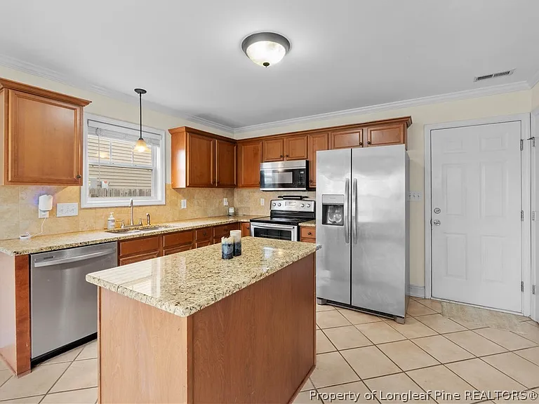 1659 Rock Creek Ln — Photo 12