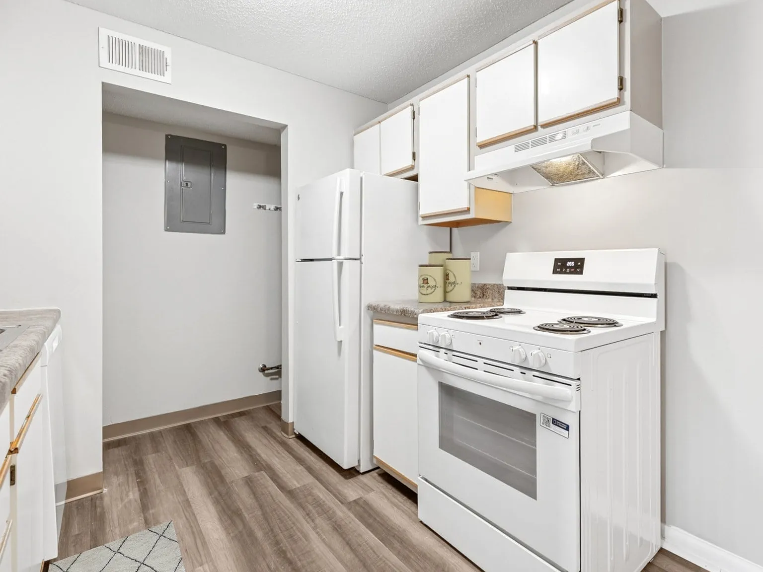 Ridge View Apartments — Photo 4