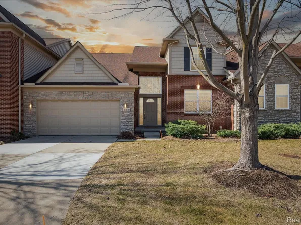 47681 Scenic Circle Dr S #77, Canton, MI 48188