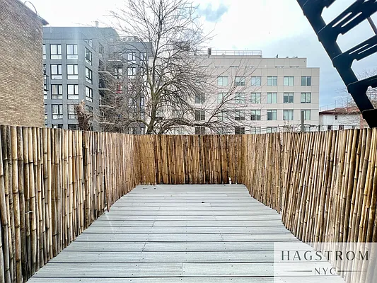 Rented by Hagstrom Management Inc | media 17