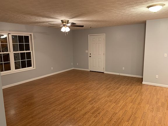 4th image of 624 McClung Ave APT G