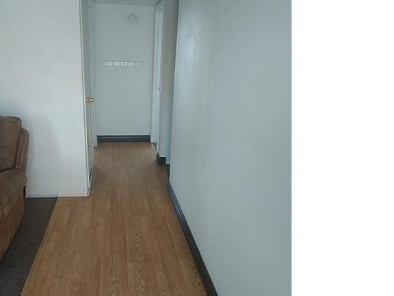 3rd image of 427 Wisconsin St NE #D