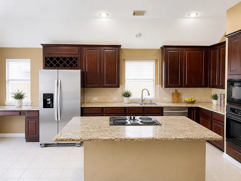 3043 Summercrest Dr — Photo 17