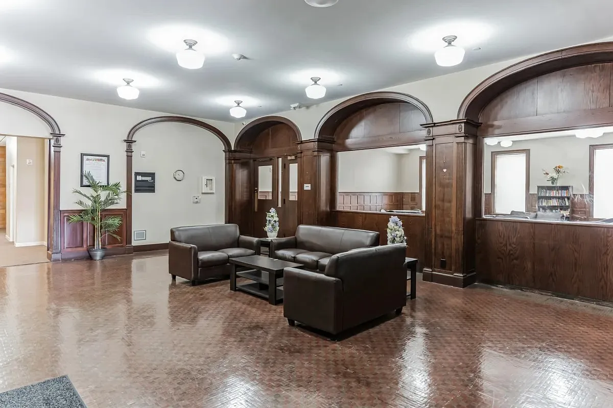 13 State Street Apartments — Photo 1