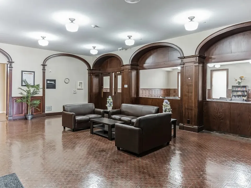 13 State Street Apartments